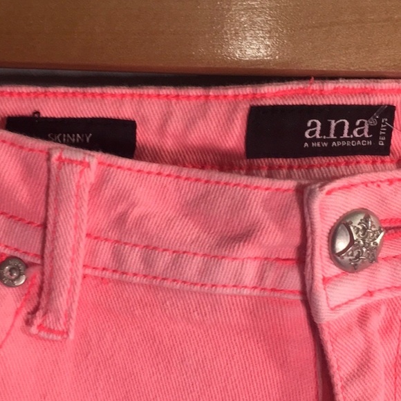 A.n.a jeans women’s size 12P 12 petite fluorescent pink cropped skinny r… - Picture 8 of 11
